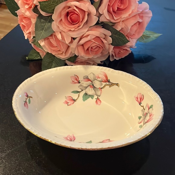 Homer Laughlin Dogwood Liberty - Serving / Vegetable Bowl - Picture 1 of 10
